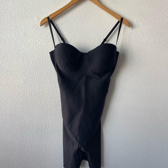 SKIMS Body Zoned Underwire Mid Thigh Bodysuit Size L DD Black Onyx BD-ONS-9547W - Picture 2 of 5